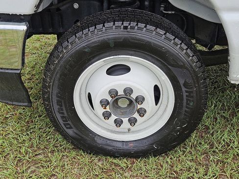 New 2025 Ford E-450 and Econoline 450 Super Duty w/ Power Equipment Group image 12