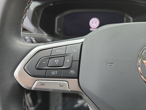 Certified 2024 Volkswagen Taos SEL image 16
