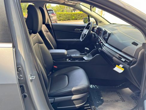 Used 2026 Kia Sportage EX w/ EX Panorama Roof Package FWD image 15