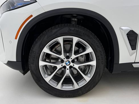 Used 2026 BMW X5 xDrive40i w/ Premium Package AWD/4WD image 27