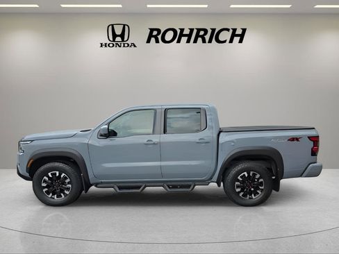 Used 2023 Nissan Frontier PRO-4X w/ Pro Convenience Package image 8