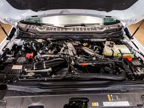 Used 2026 Ford F350 Platinum w/ Platinum Plus Package image 32