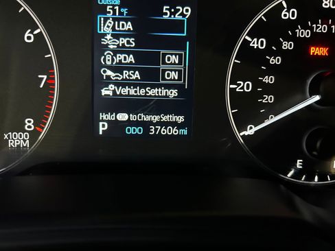 Used 2025 Toyota Corolla LE image 16