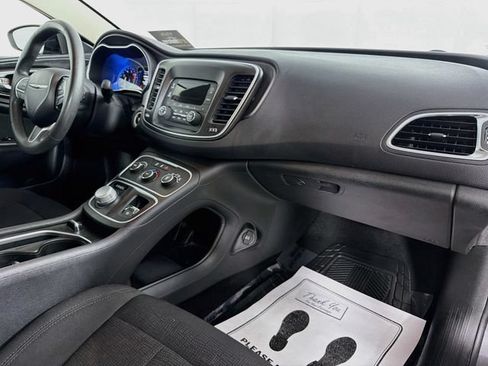 Used 2015 Chrysler 200 LX FWD image 28