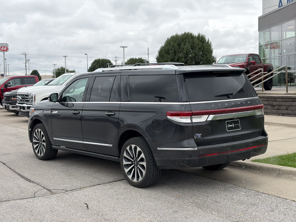 Used 2024 Lincoln Navigator L Reserve AWD/4WD image 4