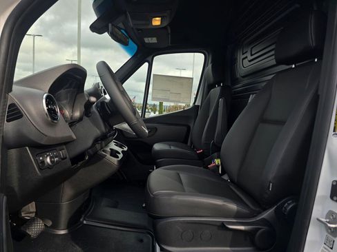 New 2026 Mercedes-Benz Sprinter 2500 image 29