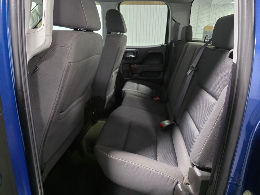 Used 2017 GMC Sierra 1500 SLE w/ SLE Value Package AWD/4WD image 10