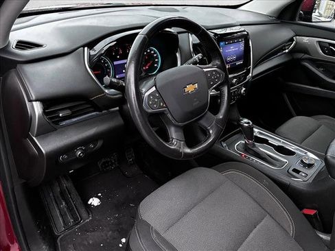 Used 2020 Chevrolet Traverse LT w/ Driver Confidence II Package image 10