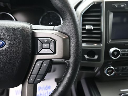 Used 2018 Ford Expedition Max XLT w/ Equipment Group 202A image 12