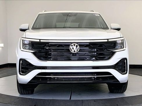 New 2026 Volkswagen Atlas Cross Sport SEL Premium R-Line AWD/4WD image 5