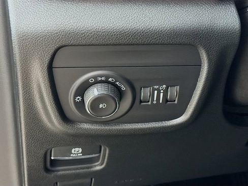 New 2025 Jeep Grand Cherokee Limited image 10