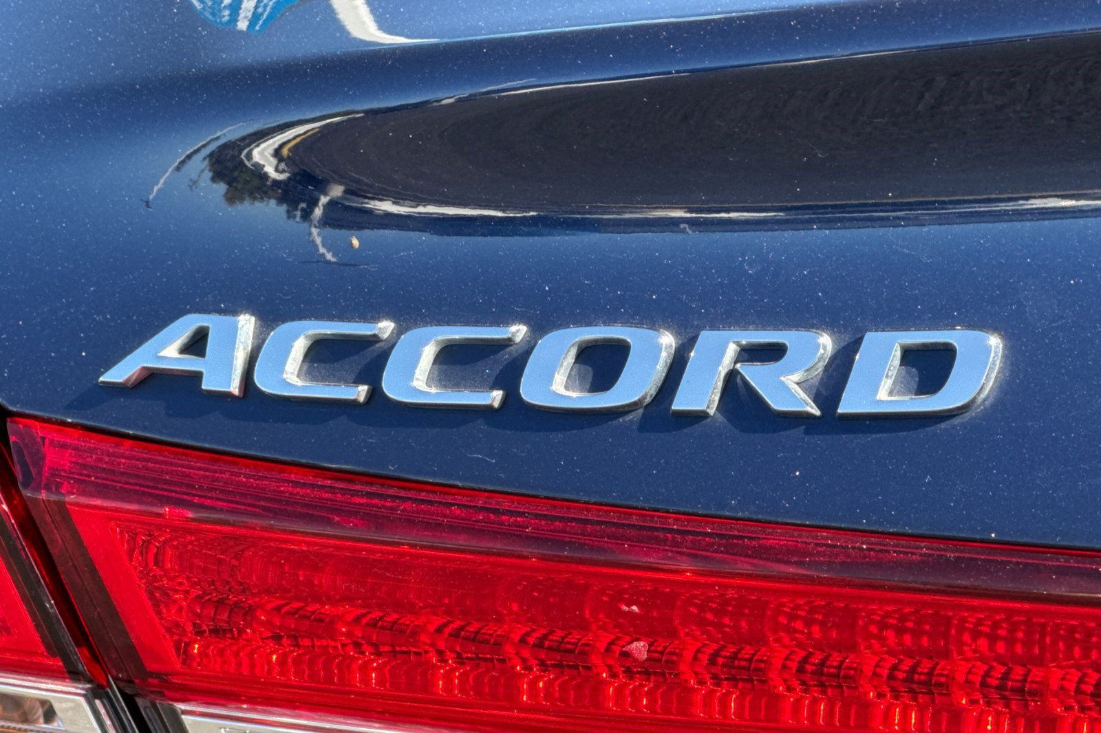 Used 2020 Honda Accord EX image 28