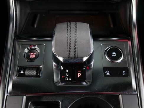 Used 2024 Jaguar XF R-Dynamic SE image 13