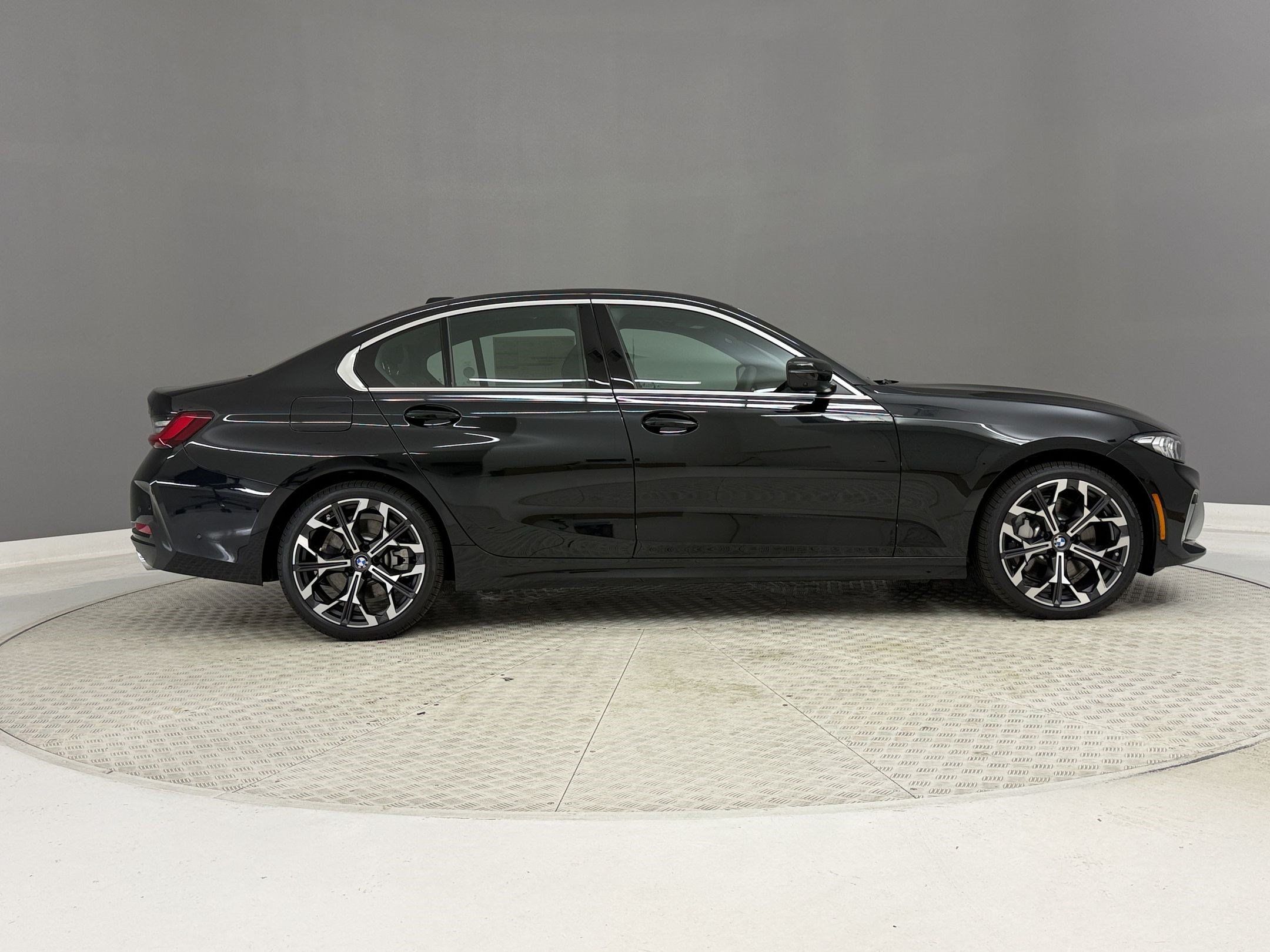 New 2026 BMW 330i Sedan w/ Convenience Package RWD image 8