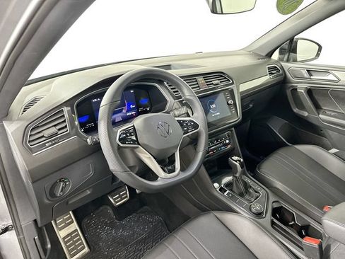 Used 2023 Volkswagen Tiguan SE R-Line AWD/4WD image 19