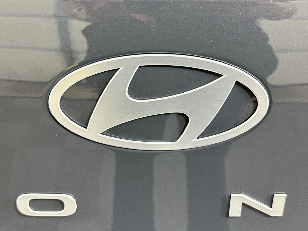 New 2027 Hyundai Kona SE FWD image 20