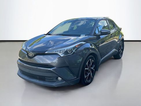 Used 2018 Toyota C-HR XLE image 7