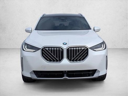 Used 2026 BMW X3 xDrive30 w/ Premium Package image 5