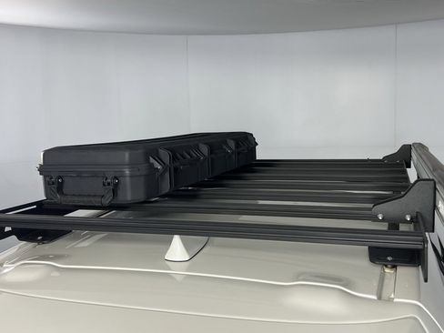 Used 2020 Subaru Forester Limited w/ Popular Package #3 image 9