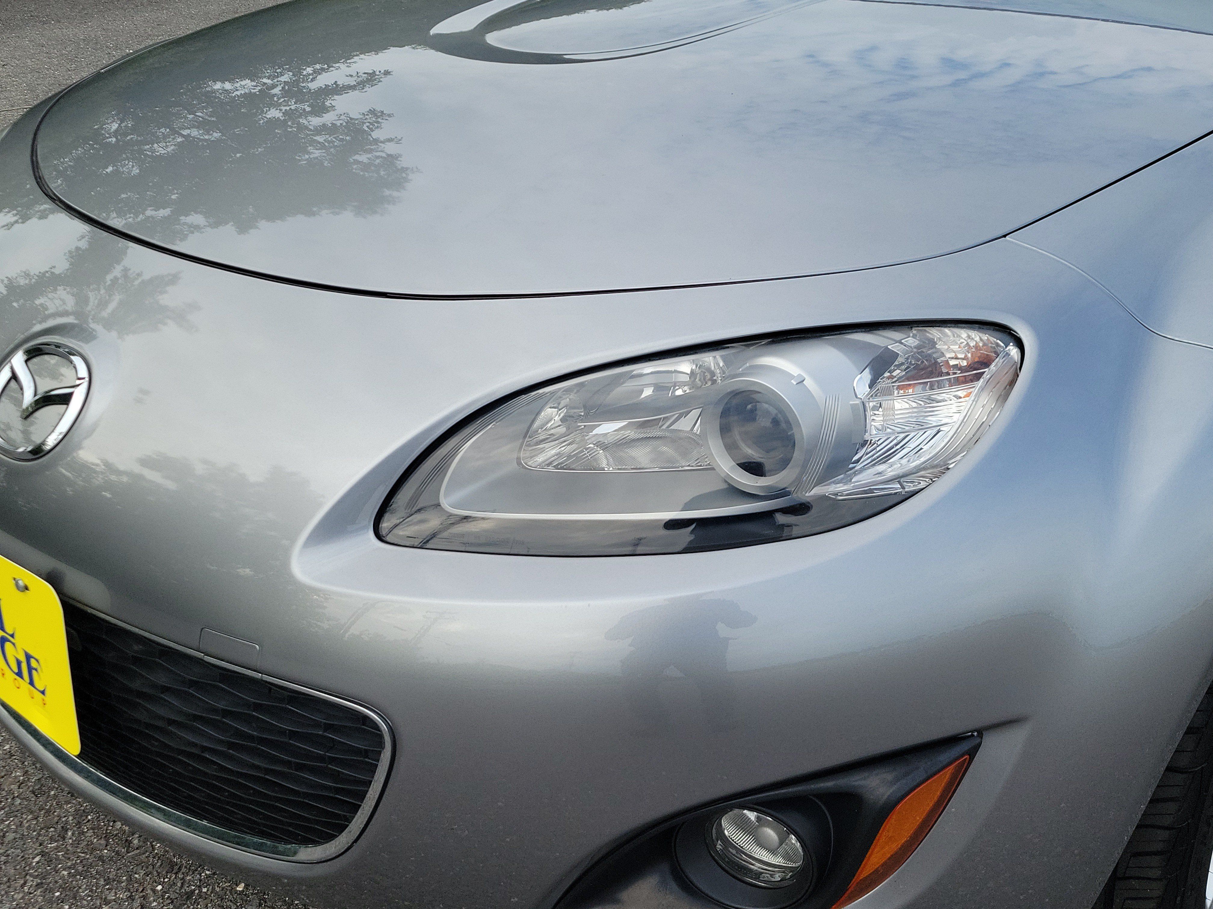 Used 2011 MAZDA MX-5 Miata Grand Touring w/ Premium Pkg RWD image 9