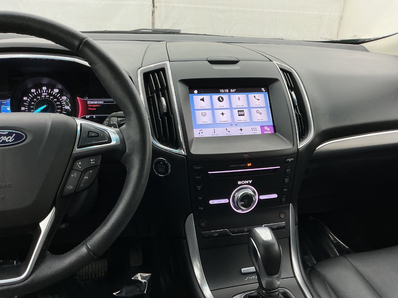 Used 2018 Ford Edge Titanium w/ Technology Package FWD image 33