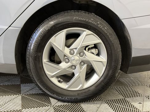 Used 2025 Hyundai Sonata SE image 12