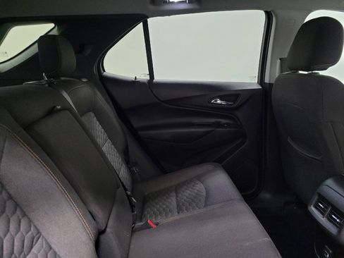 Used 2019 Chevrolet Equinox LT image 19