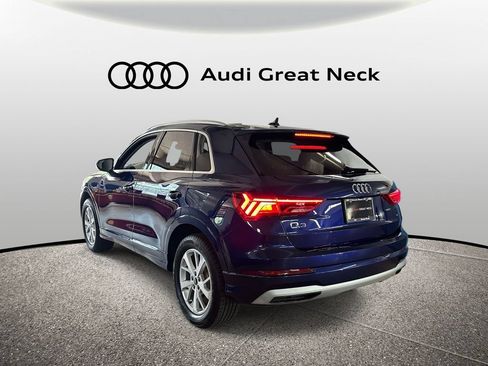 Used 2023 Audi Q3 2.0T Premium w/ Convenience Package AWD/4WD image 9