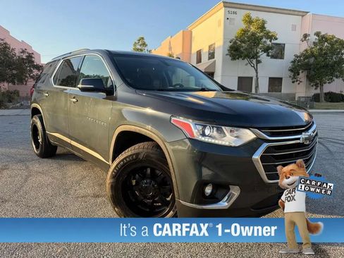 Used 2020 Chevrolet Traverse LT FWD image 1