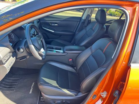 Used 2020 Nissan Sentra SR w/ Premium Package FWD image 13