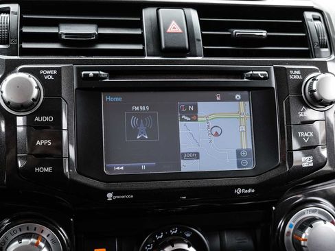 Used 2015 Toyota 4Runner Trail AWD/4WD image 27