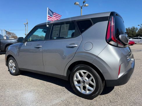 Used 2024 Kia Soul LX w/ Option Group 015 FWD image 25