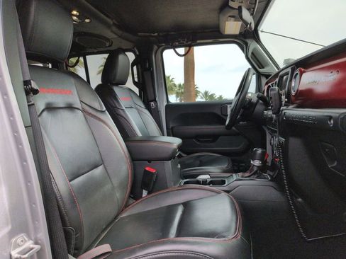 Used 2021 Jeep Wrangler Unlimited Rubicon w/ Cold Weather Group image 21