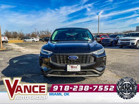 Used 2024 Ford Escape Active image 2