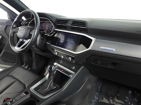 Used 2022 Audi Q3 2.0T Premium Plus w/ Premium Plus Package image 13