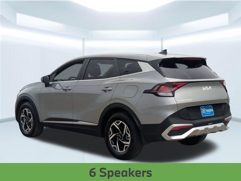 Used 2025 Kia Sportage LX FWD image 4