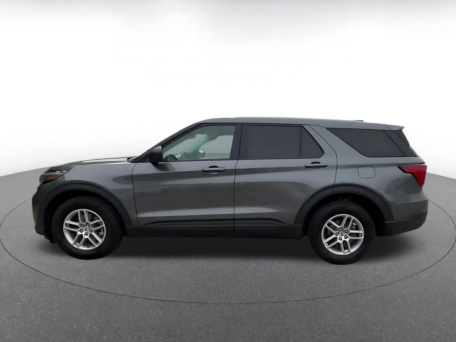 Used 2026 Ford Explorer Active AWD/4WD image 8