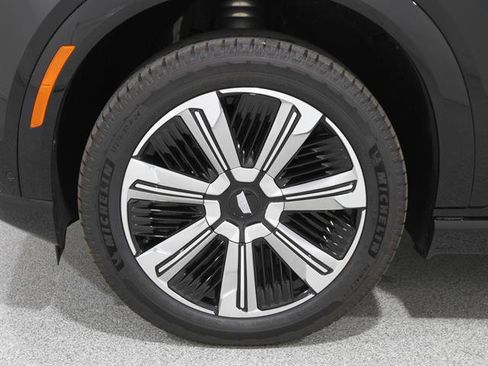 New 2026 Cadillac Escalade IQ Luxury 2 w/ LPO, Floor Liner Package image 26