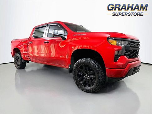 Used 2022 Chevrolet Silverado 1500 Custom image 1