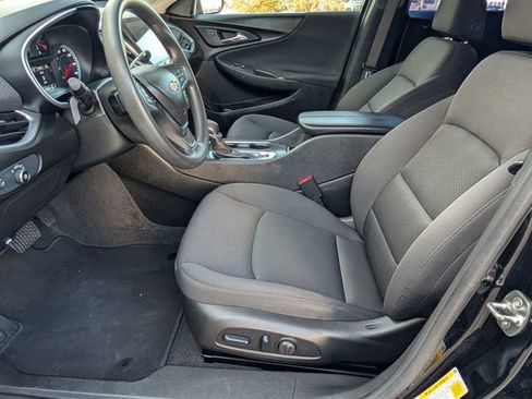 Used 2024 Chevrolet Malibu LT FWD image 12