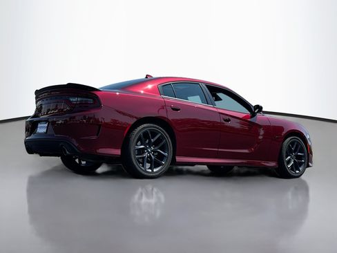 Used 2023 Dodge Charger R/T w/ Plus Group RWD image 2