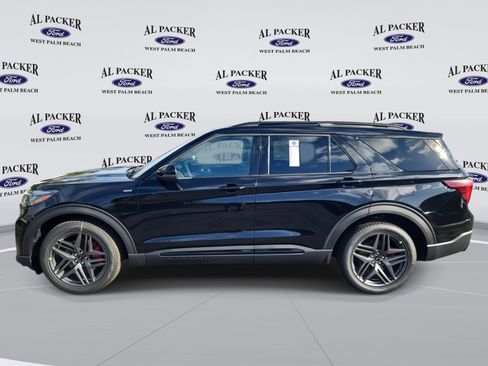 New 2026 Ford Explorer ST-Line w/ ST-Line Street Pack image 2
