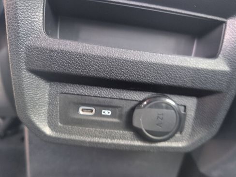 Used 2022 Volkswagen Tiguan SE R-Line image 62