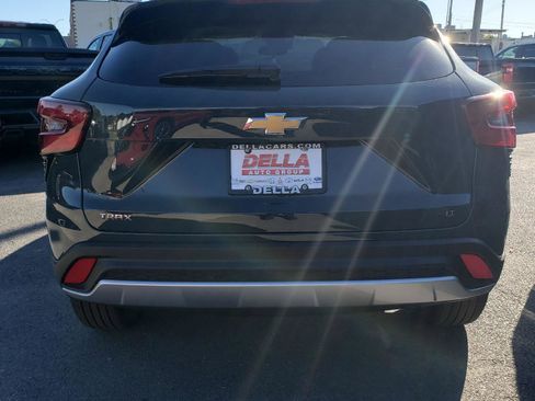 New 2026 Chevrolet Trax LT w/ Sunroof Package image 7