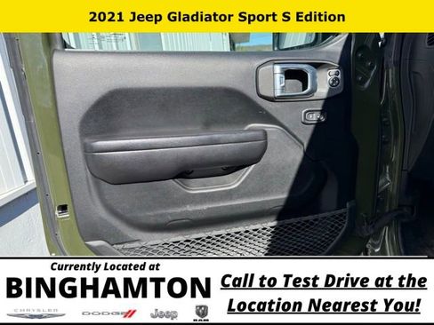 Used 2021 Jeep Gladiator Sport AWD/4WD image 7