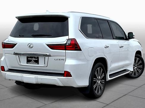 Used 2020 Lexus LX 570 4WD w/ Luxury Package image 13