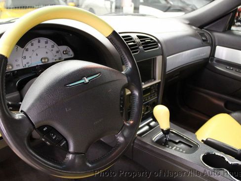 Used 2002 Ford Thunderbird image 20