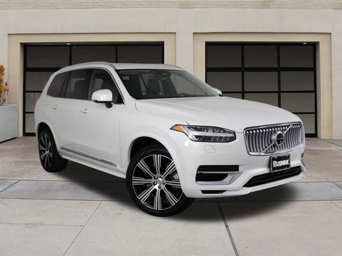 Certified 2024 Volvo XC90 T8 Plus w/ Protection Package Premier image 34
