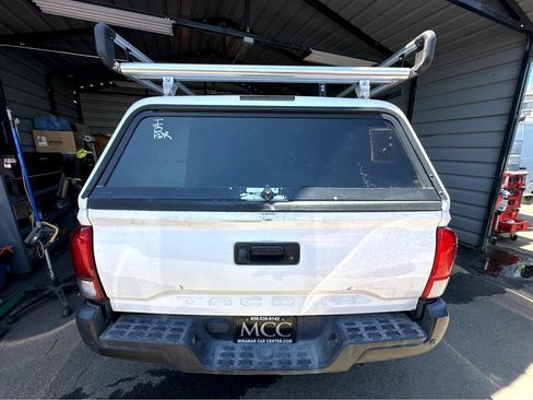 Used 2022 Toyota Tacoma SR RWD image 5