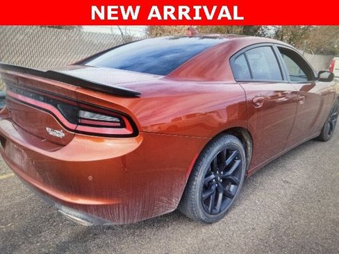 Used 2020 Dodge Charger SXT w/ Plus Group image 8